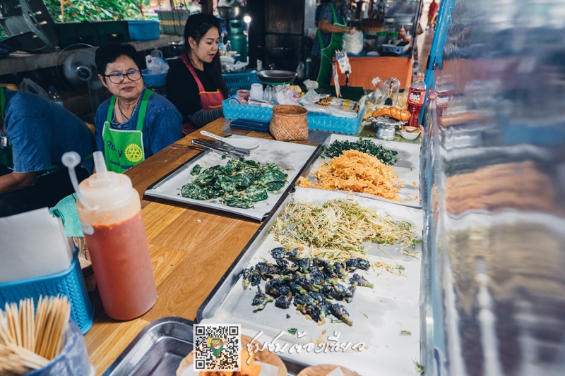 ตลาดน้ำสองคลองวัดตลิ่งชัน จังหวัดกรุงเทพมหานคร