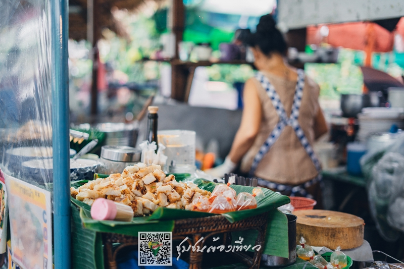 ตลาดน้ำสองคลองวัดตลิ่งชัน จังหวัดกรุงเทพมหานคร