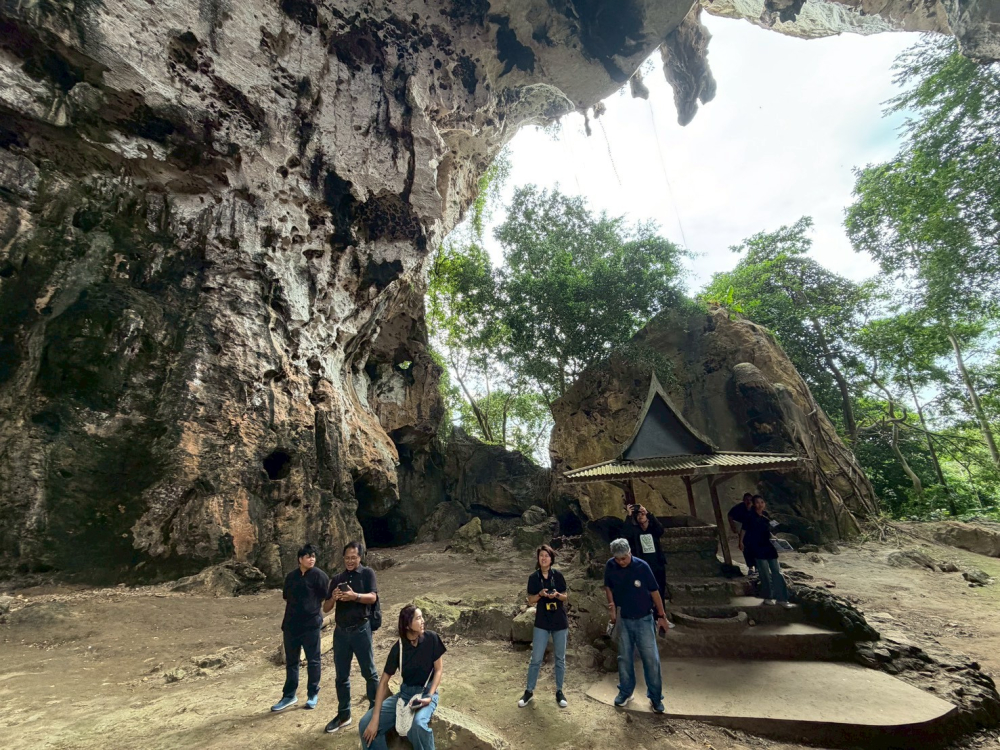 ชุมชนท่องเที่ยวบ้านเขาใหญ่ จังหวัดชลบุรี