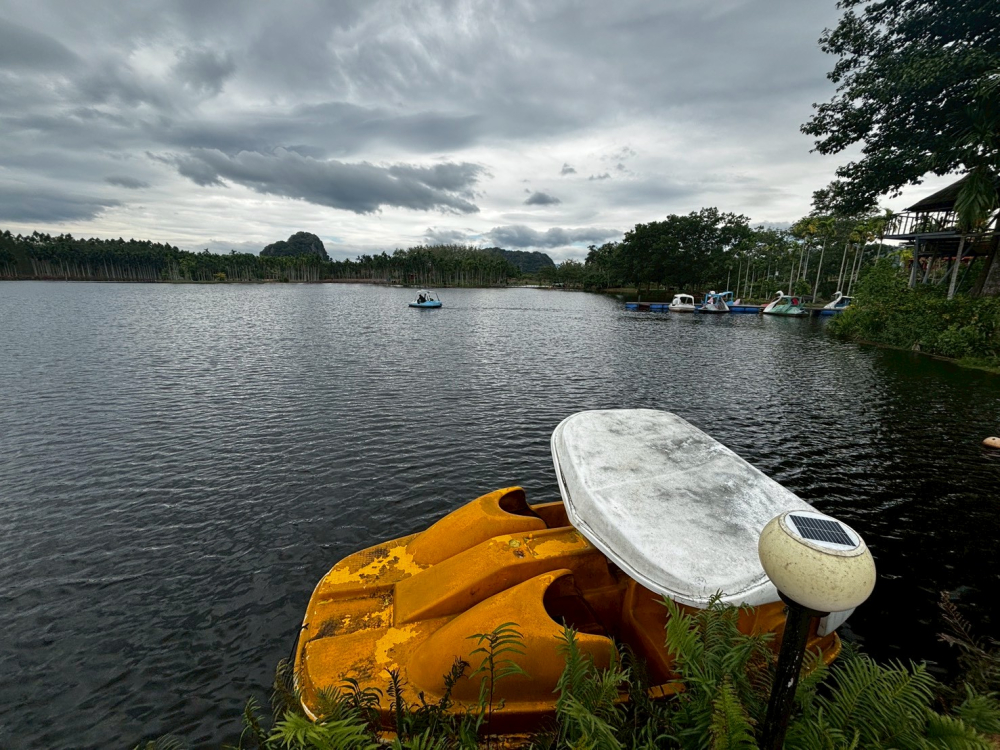 ชุมชนท่องเที่ยวบ้านเขาใหญ่ จังหวัดชลบุรี