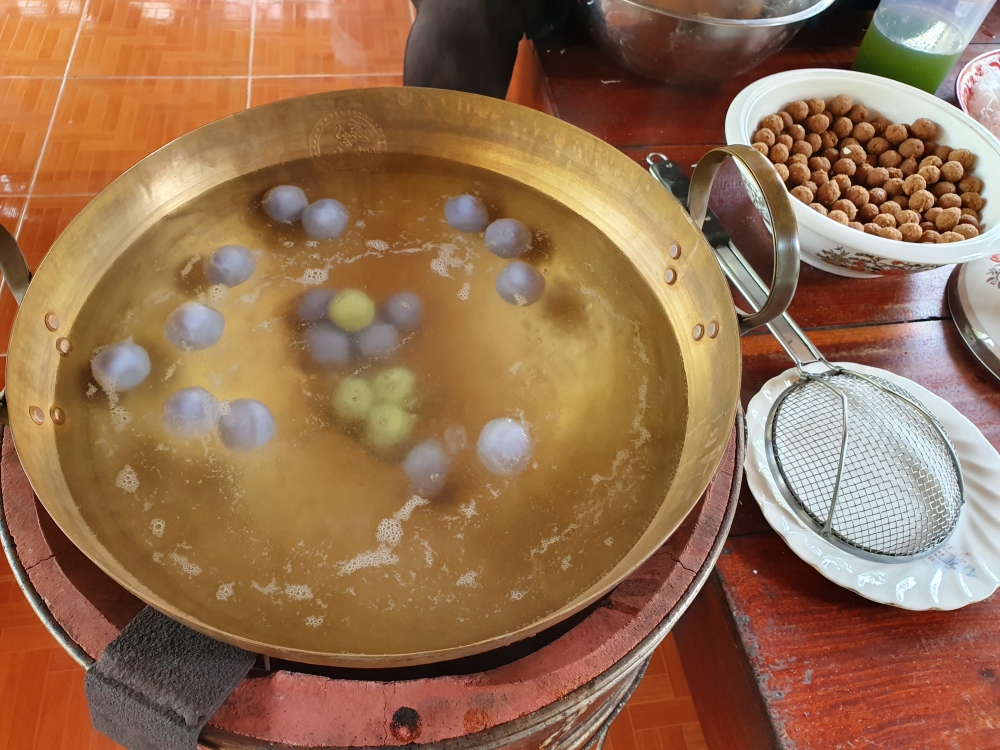 การทำขนมไทย